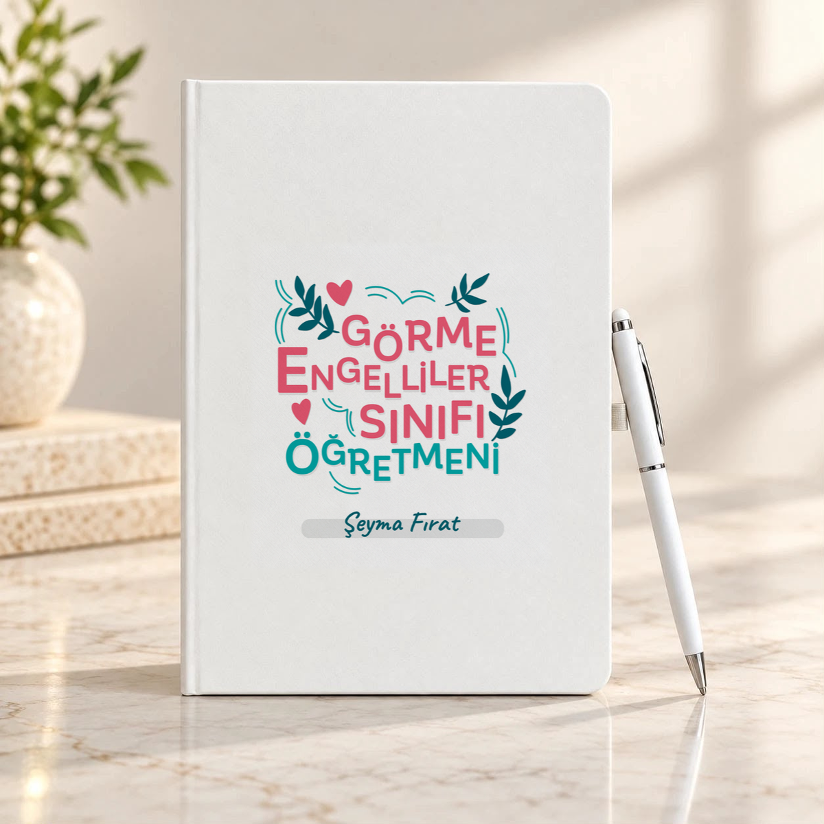 Görme Engelliler Sınıfı Öğretmeni isme özel Defter Kalem Seti birinci görünüm
