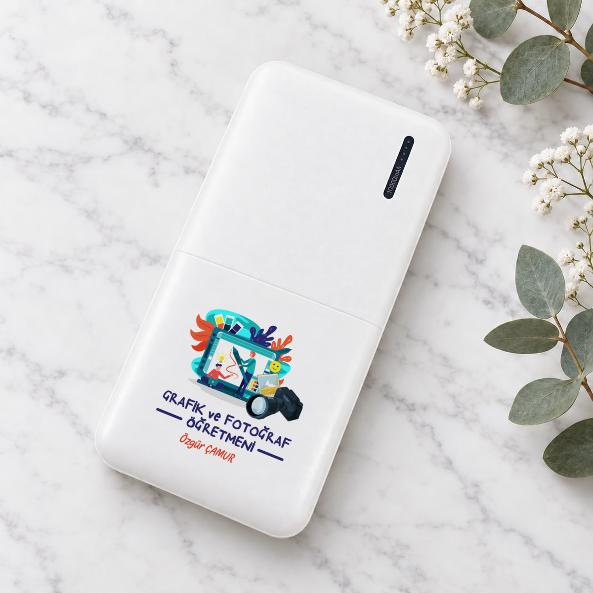Grafik ve Fotoğraf Öğretmeni isme özel Powerbank ikinci görünüm