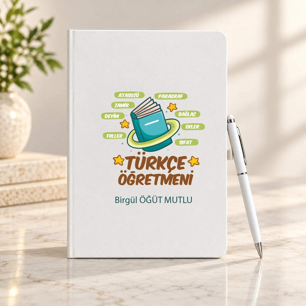 Türkçe Öğretmeni Öğretmenler Günü Hediyesi İsim Baskılı Defter Kalem Seti