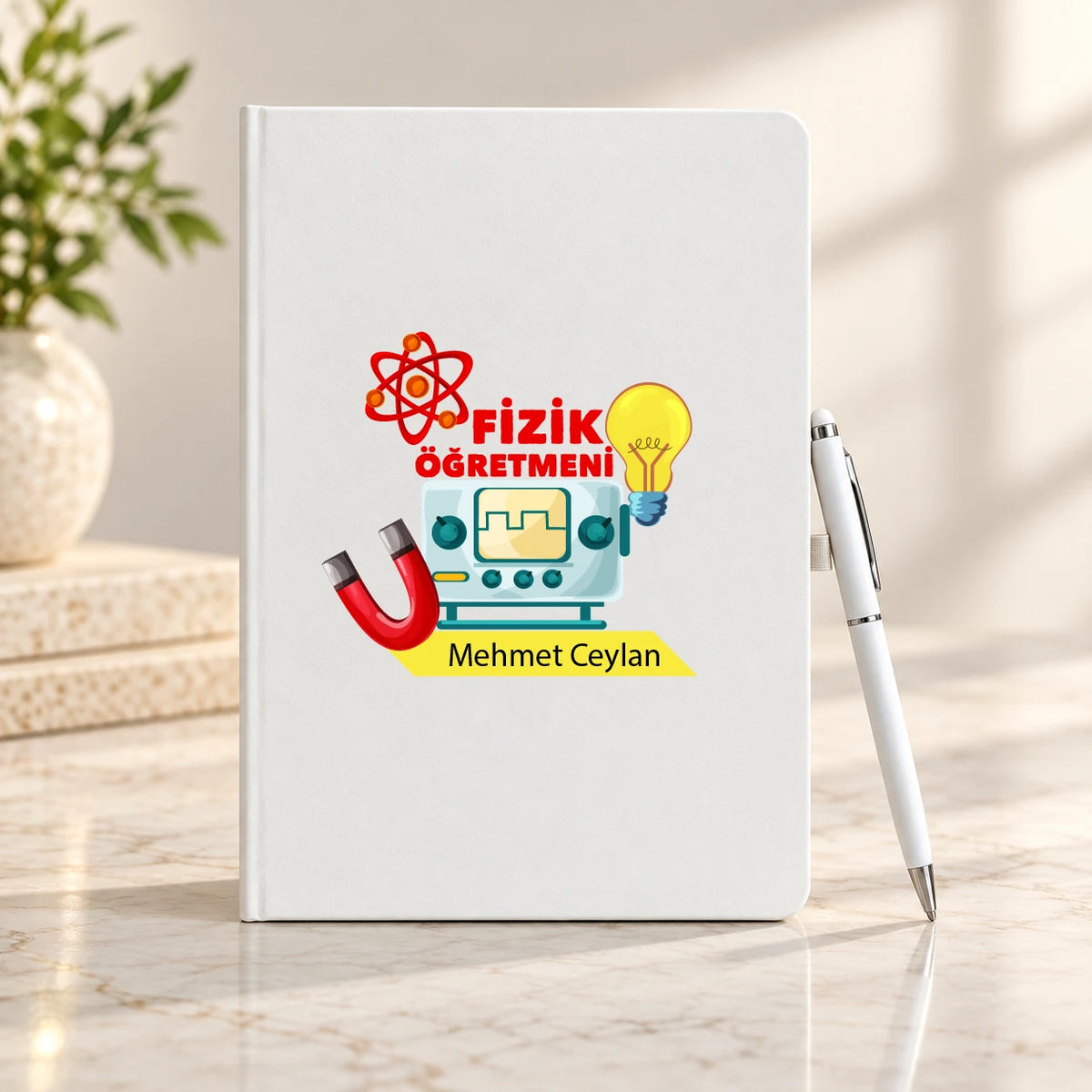 Fizik Öğretmeni Öğretmenler Günü Hediyesi İsim Baskılı Defter Kalem Seti