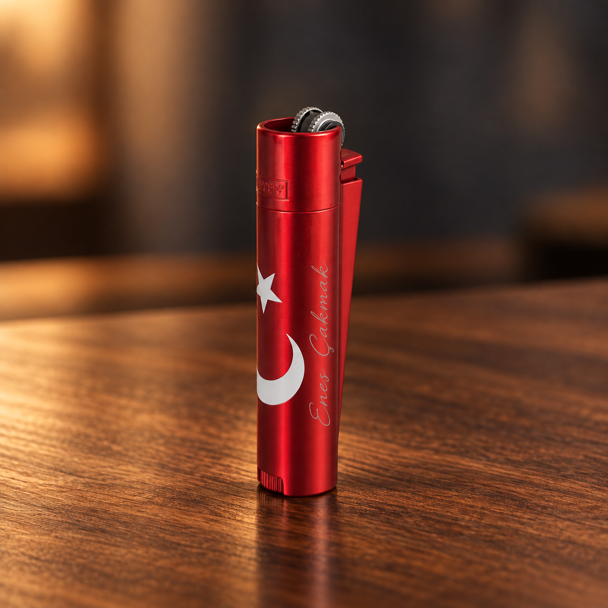 İsme özel Kırmızı Ay Yıldız metal Clipper çakmak, lazer kazıma örneği