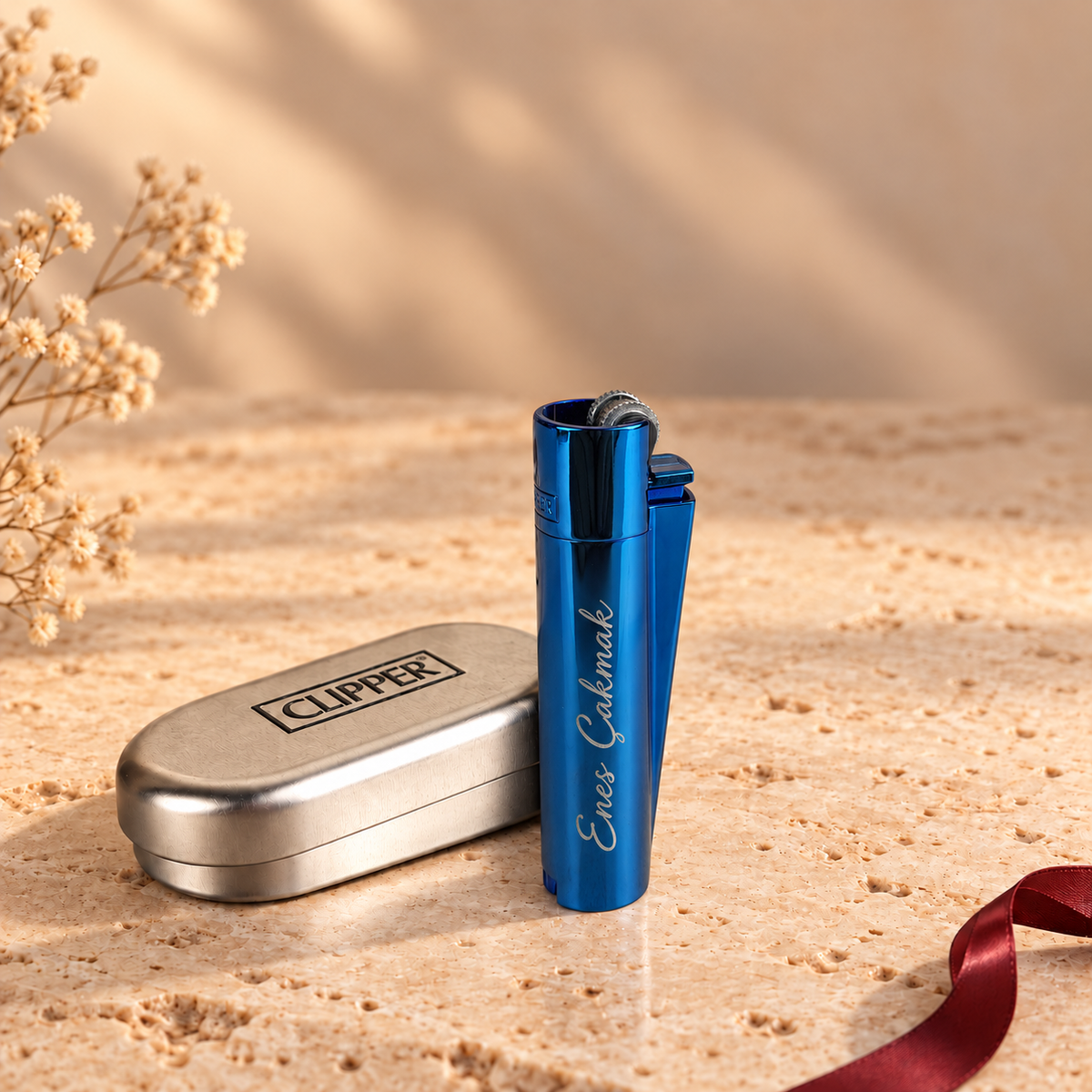 İsme özel Mavi metal Clipper çakmak, lazer kazıma örneği