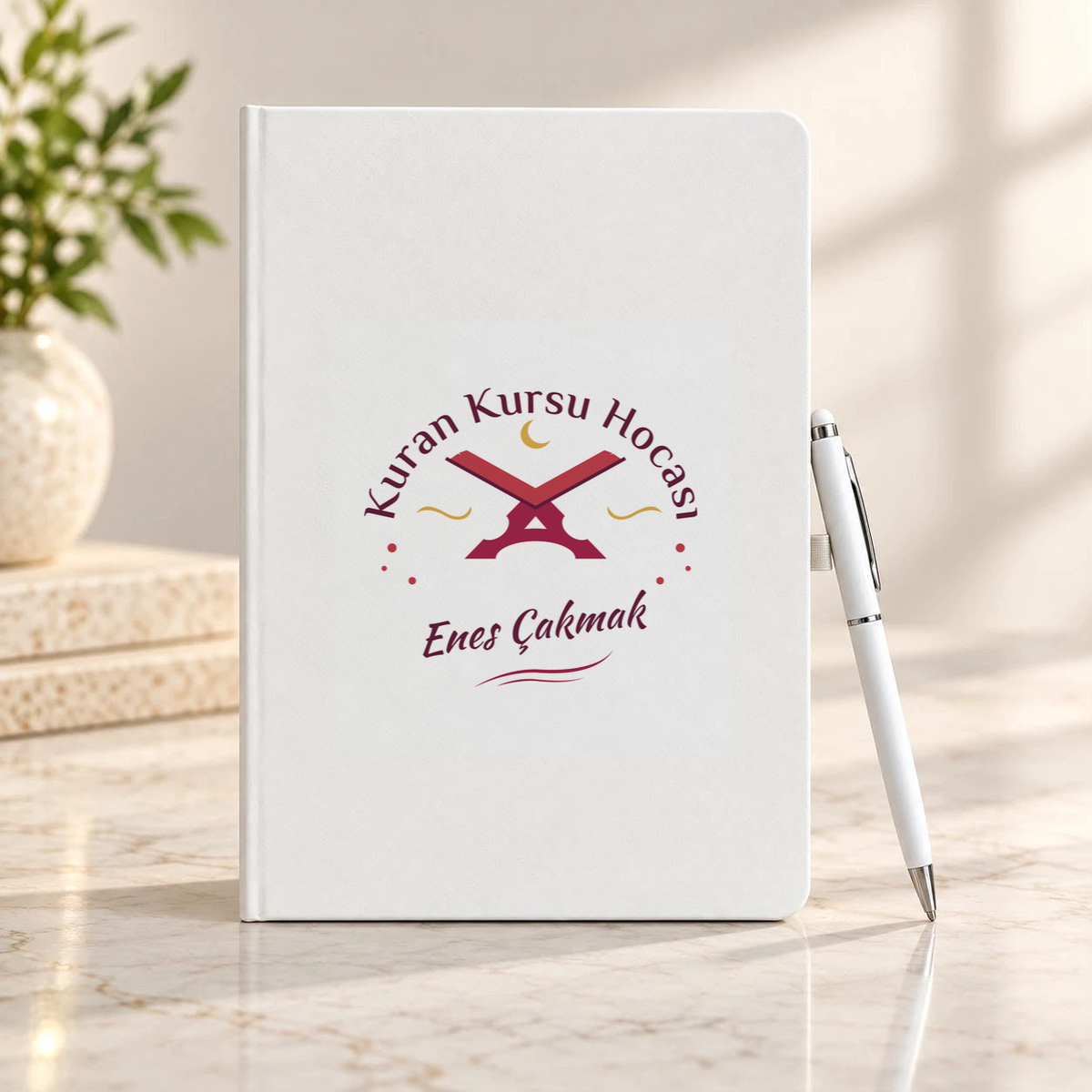 Kuran Kursu Hocası isme özel Defter Kalem Seti birinci görünüm
