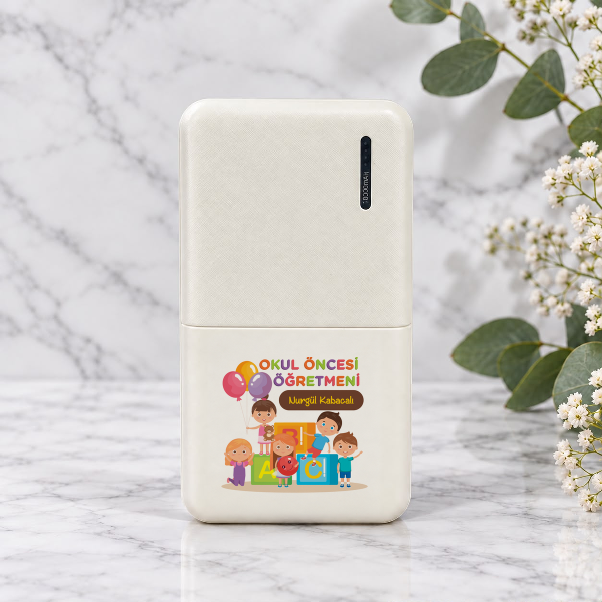Okul Öncesi Öğretmeni isme özel Powerbank birinci görünüm